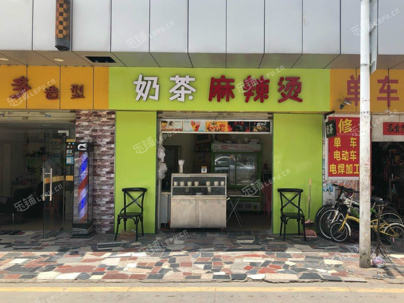 龙岗区横岗伟群路15㎡小吃快餐店转让,可办照,可明火,可餐饮