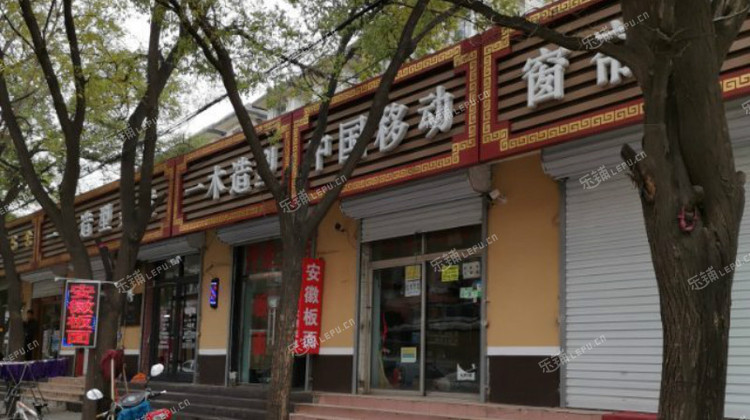 昌平南口兴隆街88㎡服装店转让个人照可用