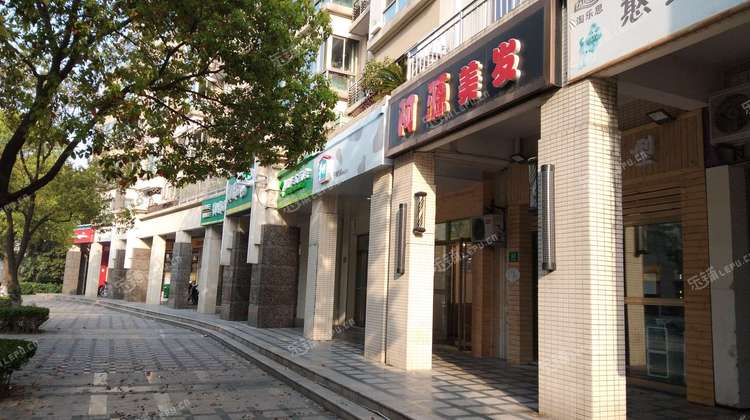 徐汇华泾龙瑞路70㎡宠物店转让个人照可用