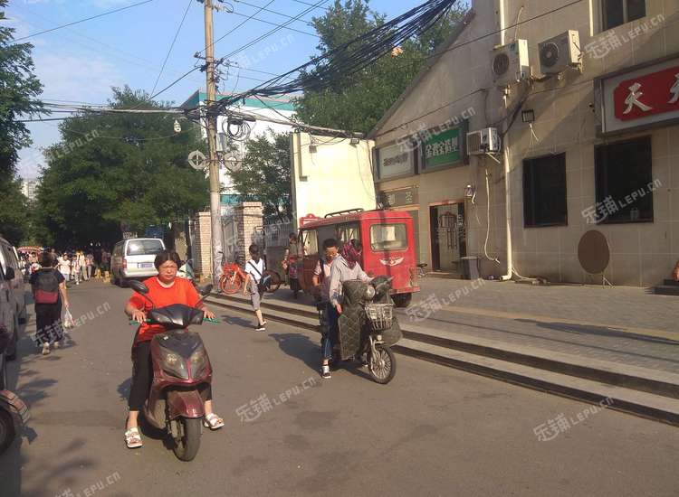 大兴西红门宏业路70㎡商铺出租可办照可明火可餐饮