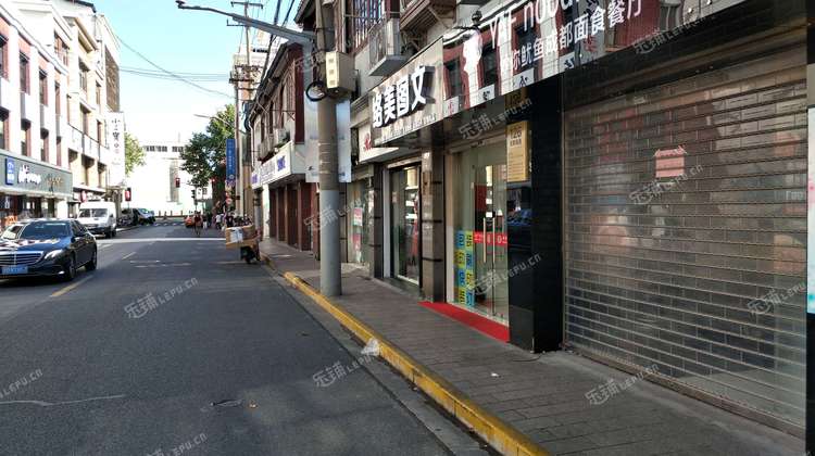 黄浦淮海中路成都南路42㎡小吃快餐店转让,可办照