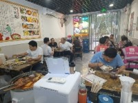 丰台卢沟桥京周路50㎡山西菜馆出租，个人照可用，可明火，可餐饮