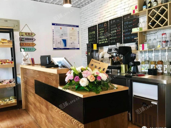 怀柔京加路107㎡咖啡厅转让，个人照可用，可餐饮