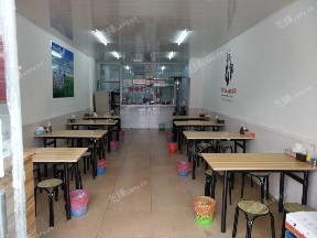 昌平东小口镇立汤路70㎡小吃快餐店转让，个人照可用，可明火，可餐饮