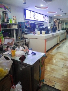 海淀上地东北旺南路13㎡小吃快餐店(窗口)转让，公司照可用，可餐饮
