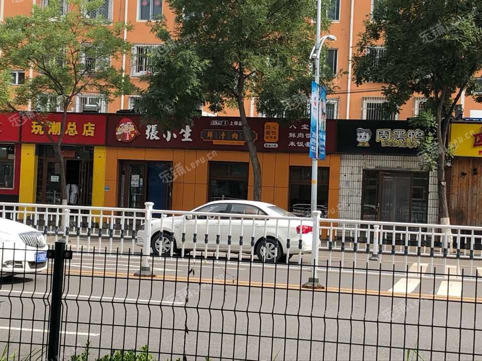 延庆高塔路80㎡小吃快餐店转让，个人照可用，可明火，可餐饮