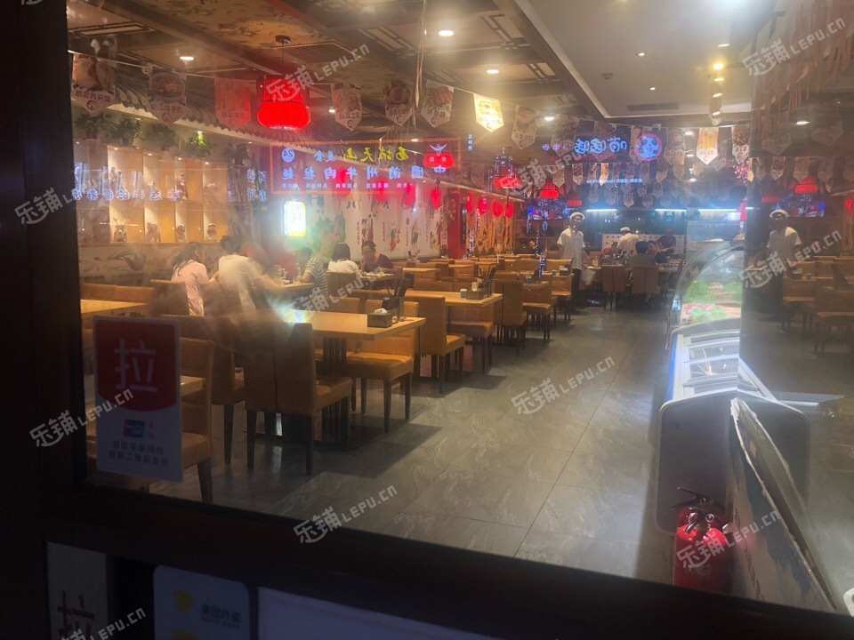 朝阳劲松广渠路460㎡小吃快餐店转让，公司照可过户，可明火，可餐饮