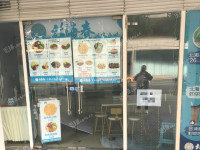 朝阳国贸CBD东三环中路40㎡小吃快餐店转让，个人照可用，可明火，可餐饮