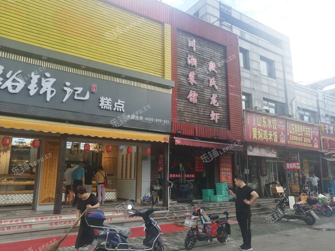 浦东周浦周市路150㎡家常菜馆早点摊位出租,个人照可用,可明火,可餐饮