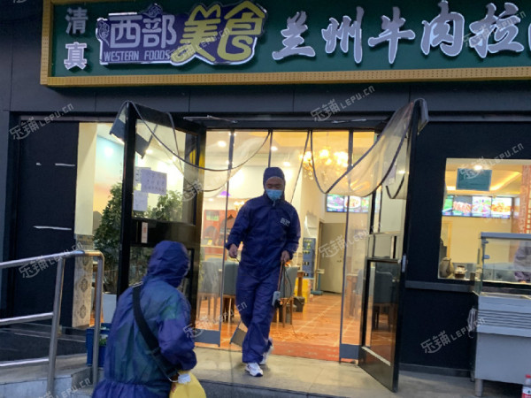 丰台七里庄卢沟桥路150㎡小吃快餐店转让，公司照可过户，可明火，可餐饮