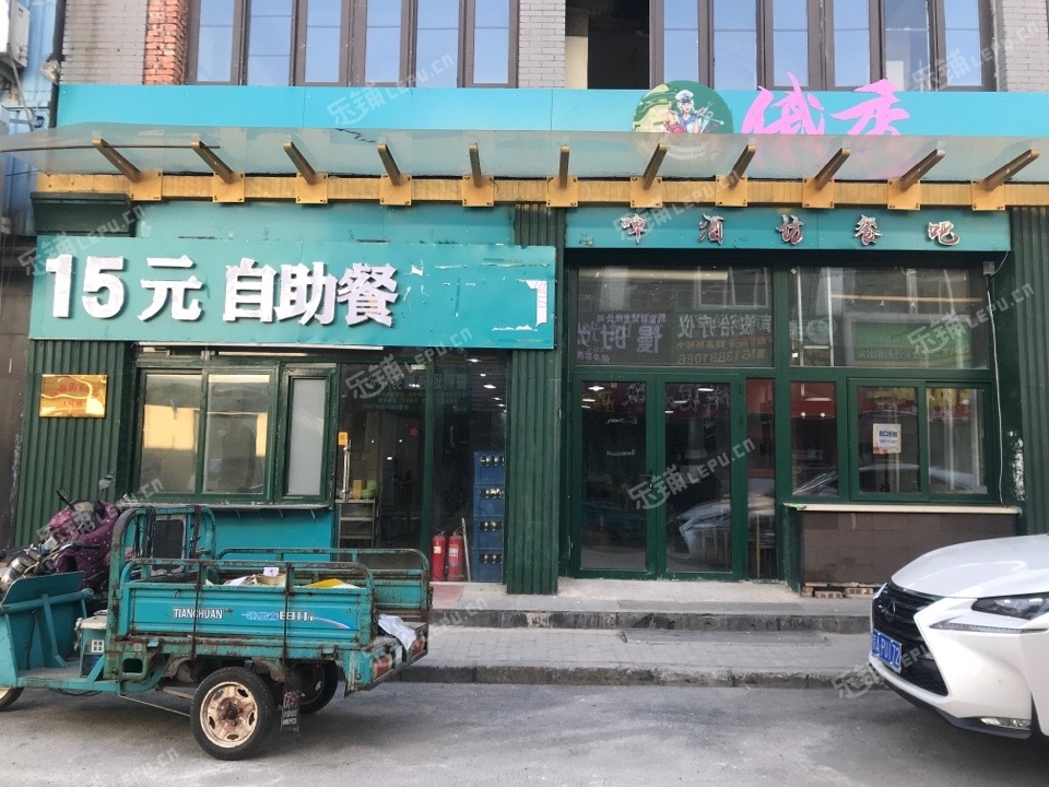 昌平昌平县城商业街18㎡小吃快餐店出租，大照/集体照，可明火，可餐饮
