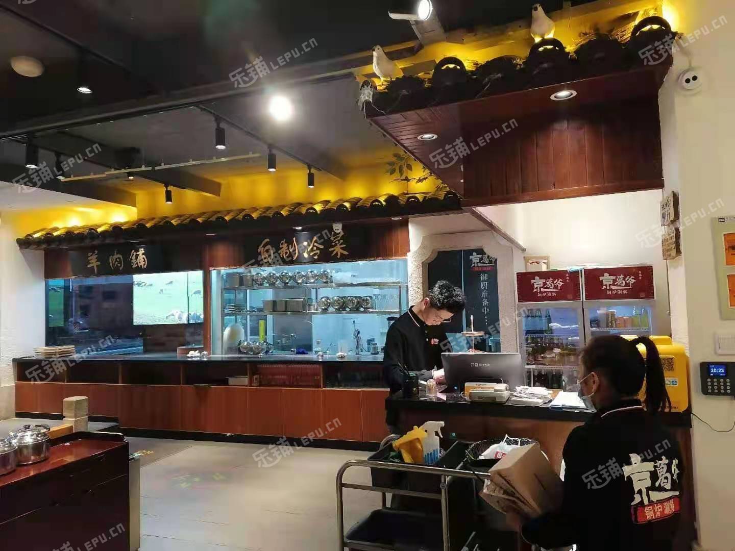 浦東金楊德平路450㎡火鍋店轉讓，個人照可用，可明火，可餐飲