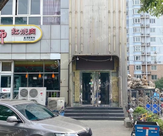 昌平昌平县城南环路800㎡商铺出租，可办照，可餐饮