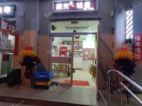东城东直门内40㎡小吃快餐店出租，个人照可用，可明火，可餐饮
