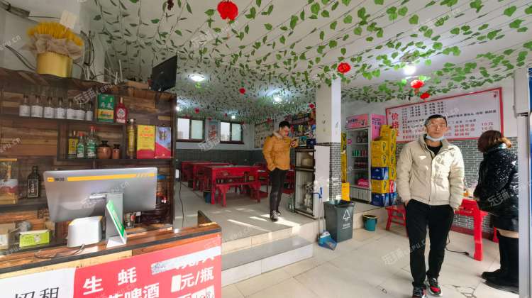 顺义顺义城100㎡家常菜馆转让，有照可增项，可明火，可餐饮