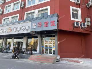 丰台青塔吴家村路160㎡小吃快餐店转让，个人照可过户，可明火，可餐饮