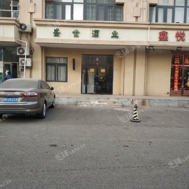 濱海新區(qū)大港津塘公路38㎡服裝店出租，可辦照