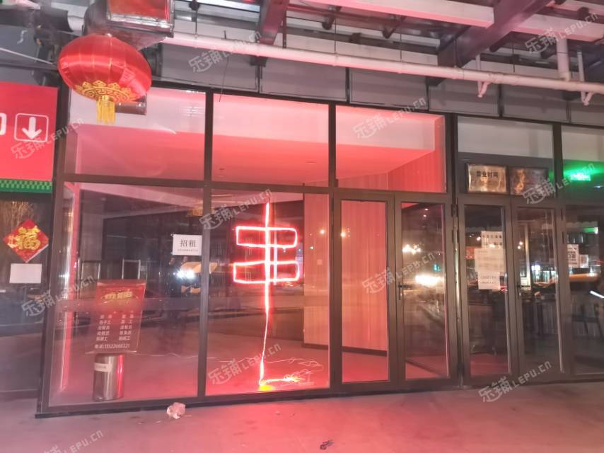 朝阳东坝北皋街25㎡商铺出租，可办照，可明火，可餐饮