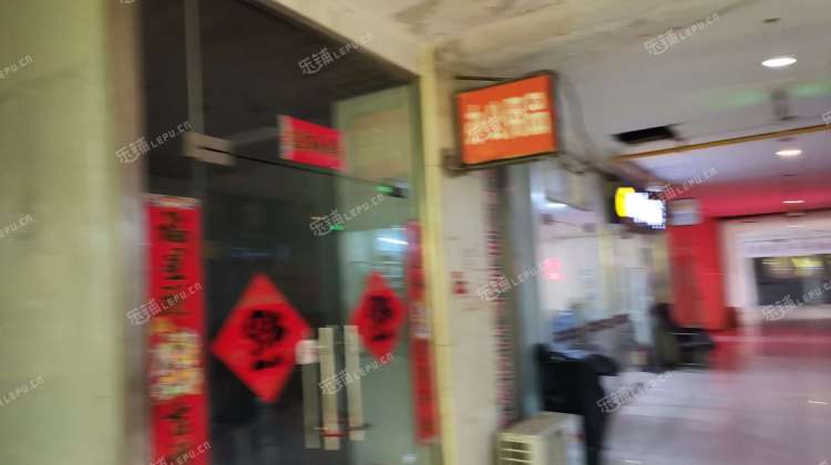 大兴亦庄荣华中路43㎡商铺出租，可办照，可餐饮