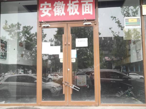 朝阳东坝东坝中街150㎡商铺出租，可办照，可餐饮