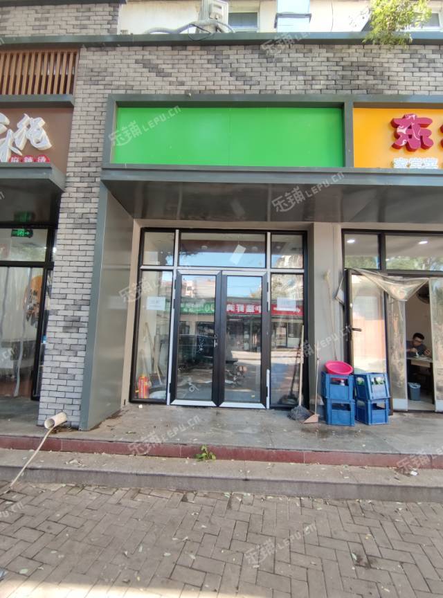 大兴黄村56㎡商铺出租，可办照，可餐饮