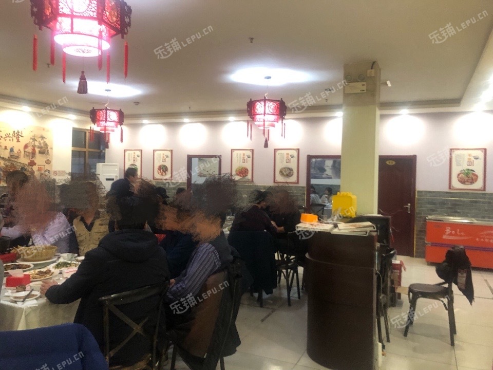 昌平昌平县城220㎡小吃快餐店转让，个人照可用，可明火，可餐饮