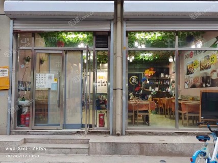 顺义南彩平安街60㎡小吃快餐店转让，可办照，可明火，可餐饮