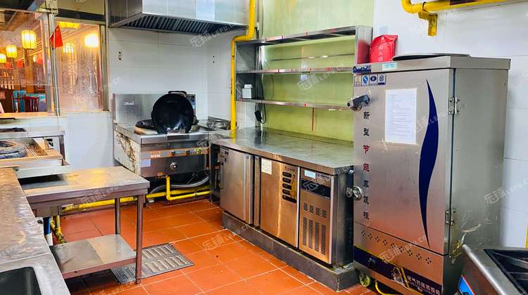东城天坛光明路239㎡商铺转让，可办照，可明火，可餐饮