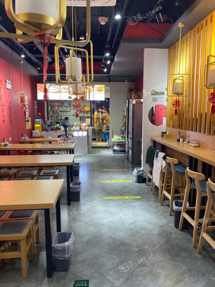 朝阳工人体育场东路95㎡小吃快餐店转让，公司照可过户