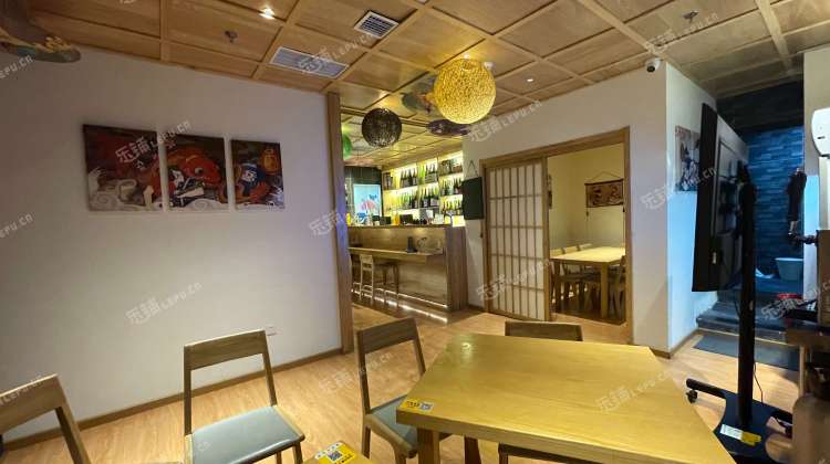 朝阳三元桥150㎡私房菜馆转让，公司照可过户，可明火，可餐饮
