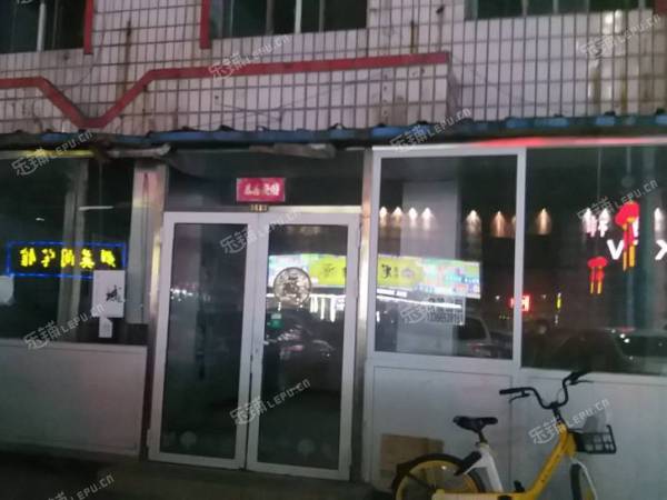 通州马驹桥兴华中街500㎡商铺出租，可办照，可明火，可餐饮