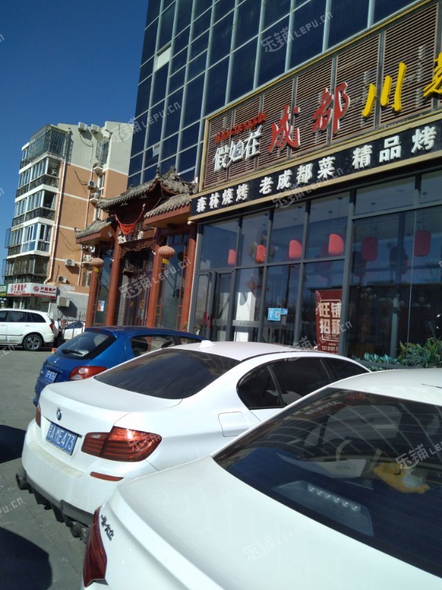昌平昌平县城政府街西路1000㎡商铺出租，可办照，可明火，可餐饮