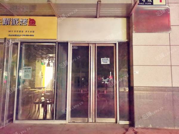 石景山古城城通街230㎡商铺出租，可办照，可明火，可餐饮