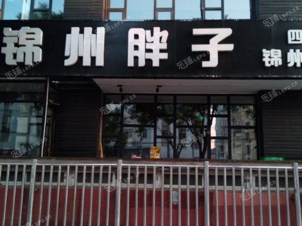 昌平昌平县城鼓楼西街320㎡烧烤/烤串转让，可办照，可餐饮