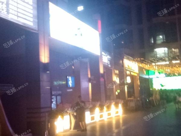朝阳望京东望京街141㎡商铺出租，可办照，可明火，可餐饮