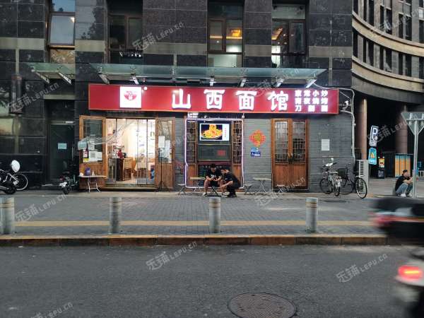丰台六里桥北京西站南路200㎡商铺早点摊位出租，个人照可用，可明火，可餐饮