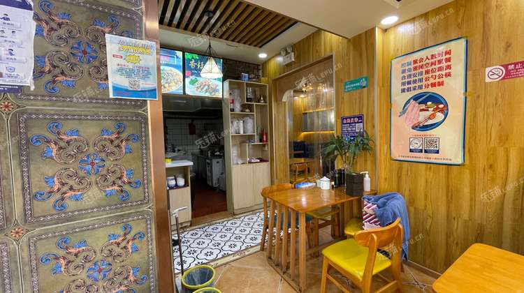 朝阳三元桥100㎡家常菜馆转让，公司照可过户，可明火，可餐饮