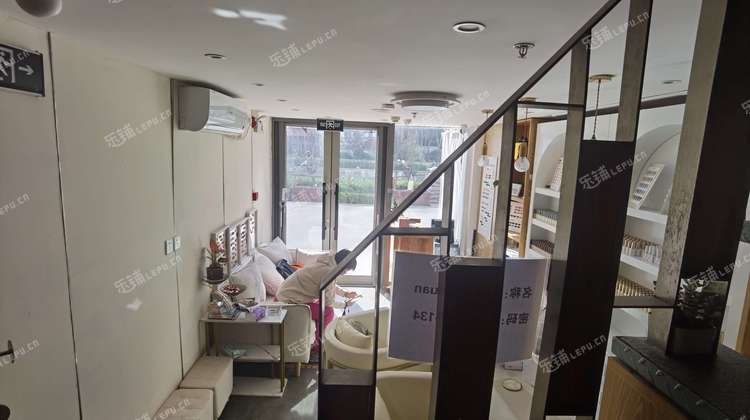 大兴西红门144㎡美甲店出租，可办照，可明火，可餐饮