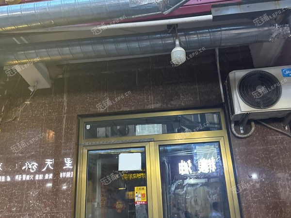 昌平北七家白廟村中街60㎡小吃快餐店轉(zhuǎn)讓?zhuān)瑐€(gè)人照可用，可明火，可餐飲