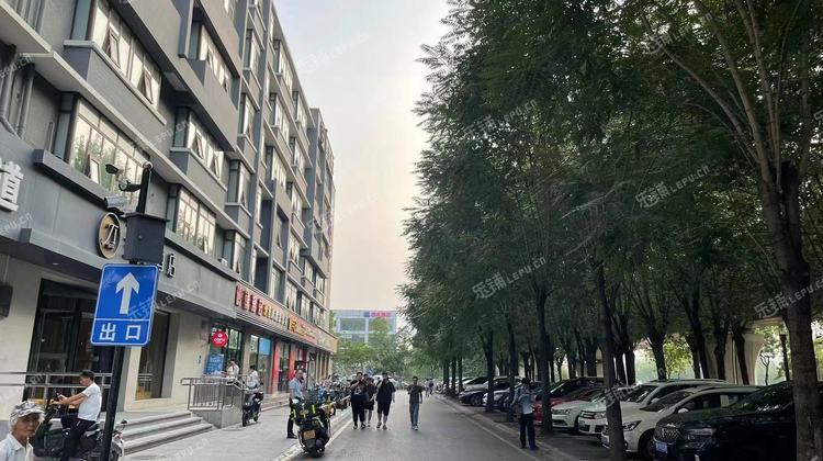 大兴亦庄72㎡饮料店/水吧出租，可办照，可明火，可餐饮
