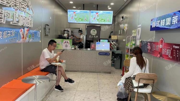 大兴亦庄72㎡饮料店/水吧出租，可办照，可明火，可餐饮