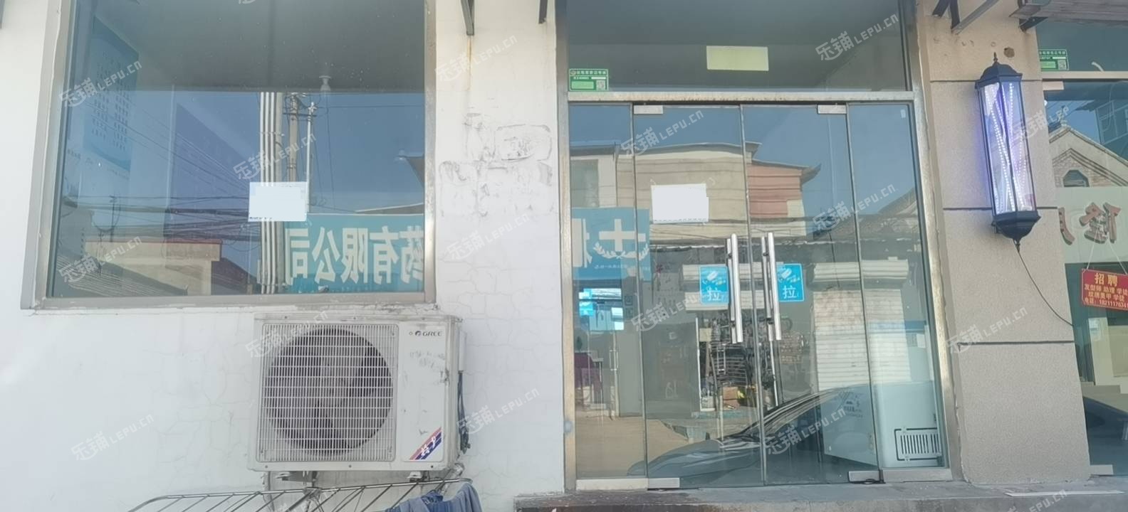 順義順義城安定路60㎡小吃快餐店轉(zhuǎn)讓?zhuān)瑐€(gè)人照可過(guò)戶(hù)，可明火，可餐飲