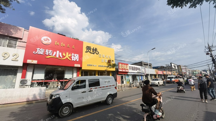 通州马驹桥马驹桥大街120㎡家常菜馆转让，可办照，可明火，可餐饮