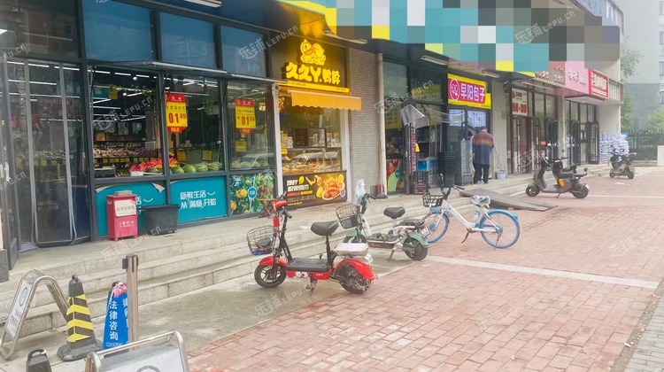 朝阳北苑锦芳北街10㎡小吃快餐店(窗口)转让，个人照可用