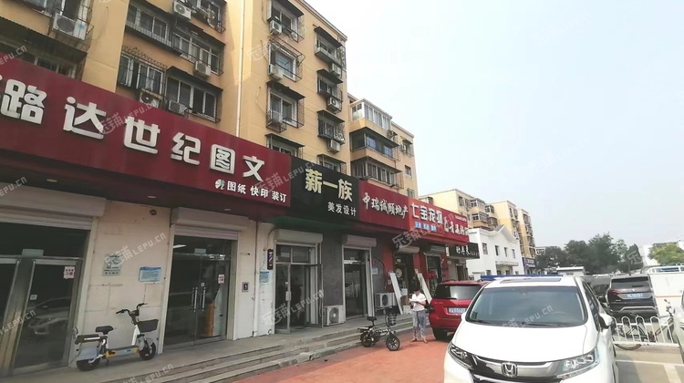 通州新华大街65㎡商铺转让，可办照，可明火，可餐饮
