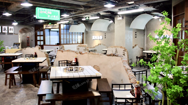朝阳农展馆朝阳公园路415㎡火锅店转让，公司照可过户，可明火，可餐饮