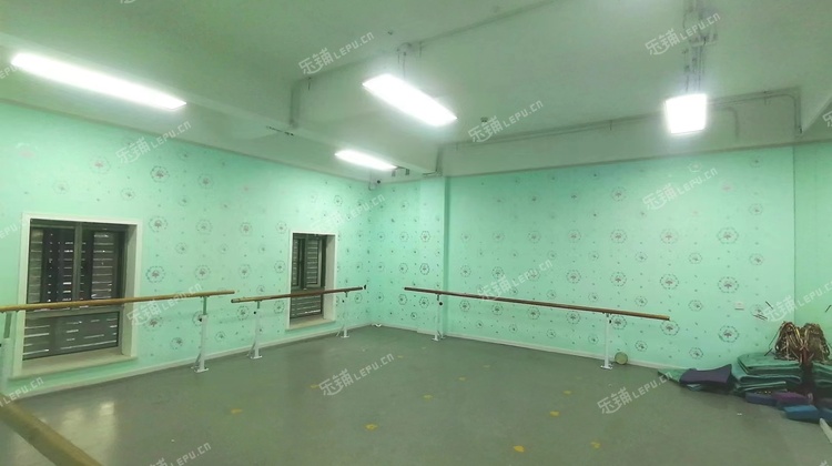昌平昌平县城新创路350㎡商铺出租，可办照