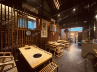 西城什剎海90㎡酒樓餐飲出租，可辦照，可餐飲