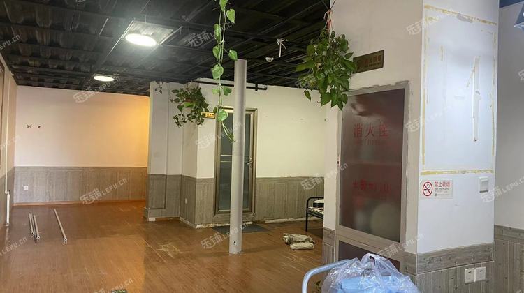 门头沟新城东街130㎡商铺出租，可办照