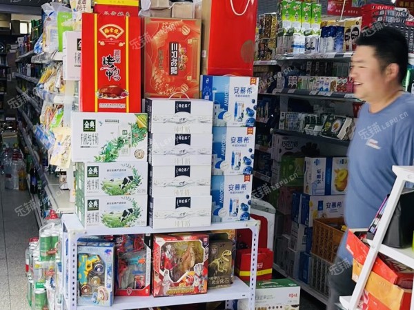 海淀田村10㎡超市转让，个人照可用